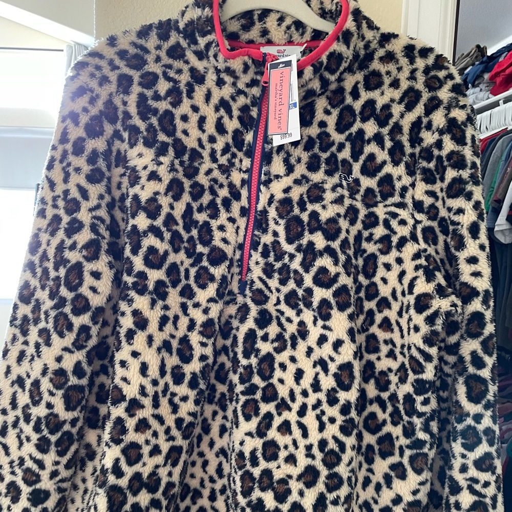 Vineyard Vines- H2F Teddy Fleece Quarter zip! Leopard Print- new- women’s XL-